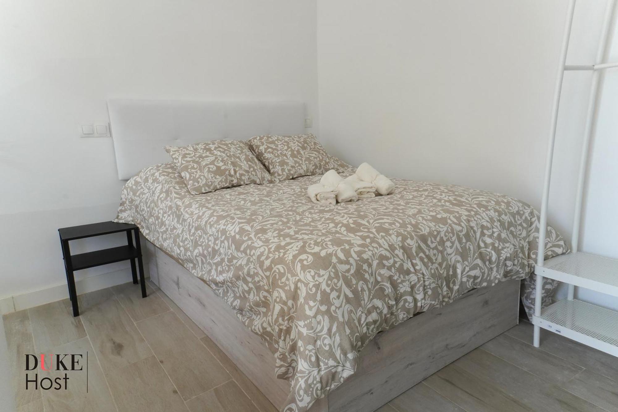 Casa De Huespedes Carabanchel1 Hotell Madrid Exteriör bild